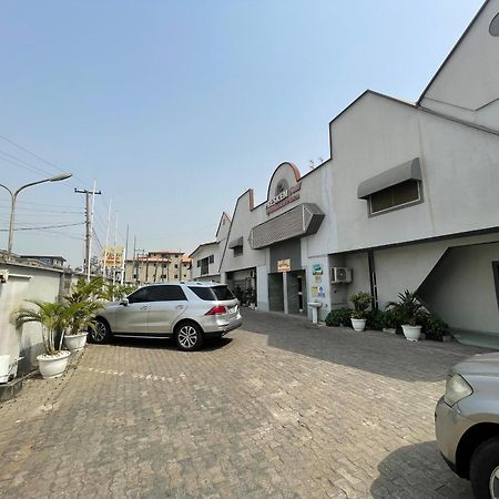 Presken Hotel Ikeja Exterior foto